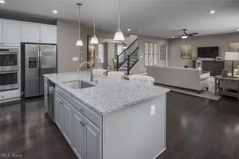 2365 Pendleton Ct, Avon, OH 44011 photo 6