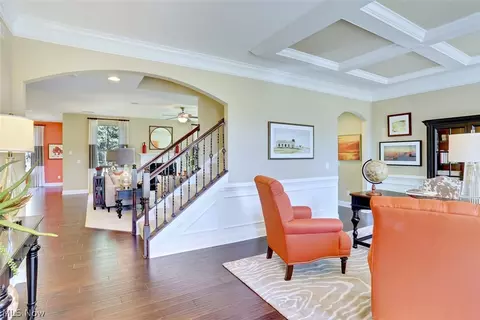 2365 Pendleton Ct, Avon, OH 44011 photo 3