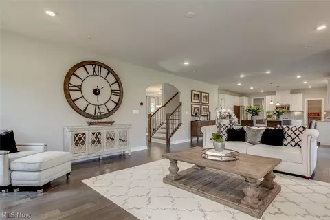 2296 Pendleton Ct, Avon, OH 44011 photo 3