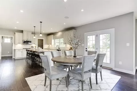 2296 Pendleton Ct, Avon, OH 44011 photo 7