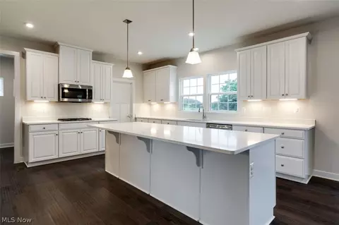 2296 Pendleton Ct, Avon, OH 44011 photo 10