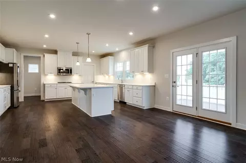 2296 Pendleton Ct, Avon, OH 44011 photo 11