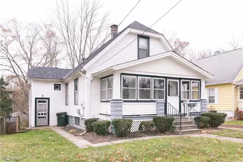 1143 E River St, Elyria, OH 44035 photo 2