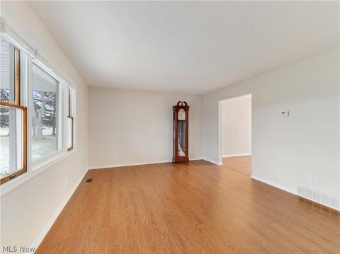 7965 Beach Rd, Wadsworth, OH 44281 photo 5