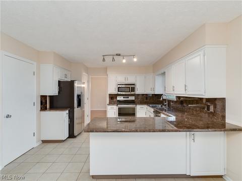 7965 Beach Rd, Wadsworth, OH 44281 photo 14