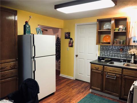 3847 Lake Ave, Ashtabula, OH 44004 photo 3