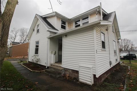 63 Grandview Ave, Struthers, OH 44471 photo 1