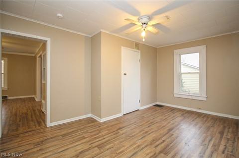 63 Grandview Ave, Struthers, OH 44471 photo 9