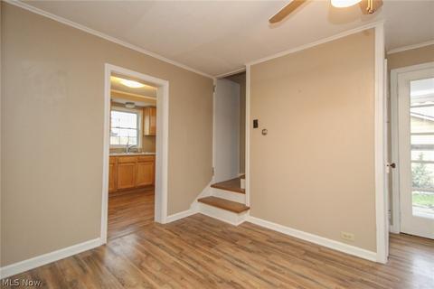63 Grandview Ave, Struthers, OH 44471 photo 3