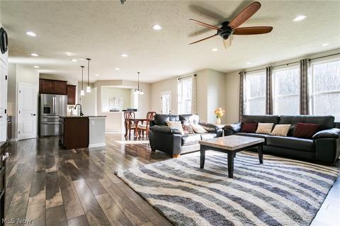 8590 Baker Ave, Mentor, OH 44060 photo 7