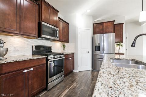 8590 Baker Ave, Mentor, OH 44060 photo 10