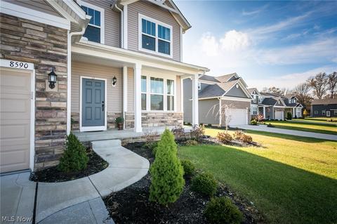 8590 Baker Ave, Mentor, OH 44060 photo 2