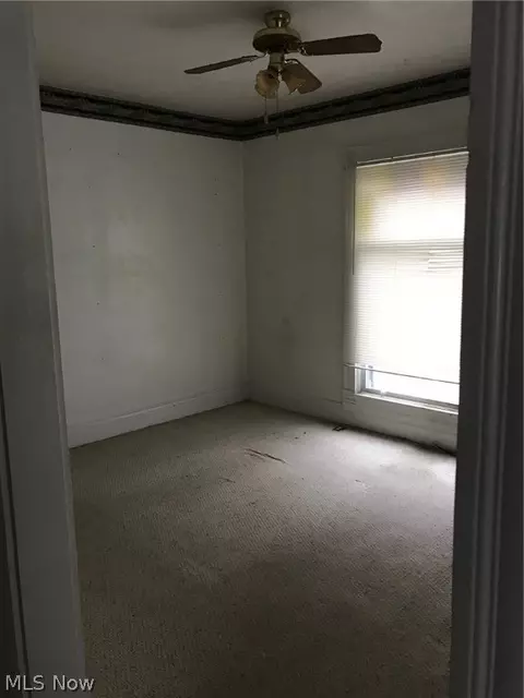 511 State St, Conneaut, OH 44030 photo 4