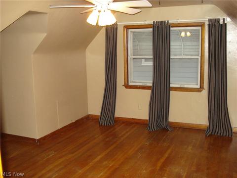 489 Maplewood Ave, Struthers, OH 44471 photo 4