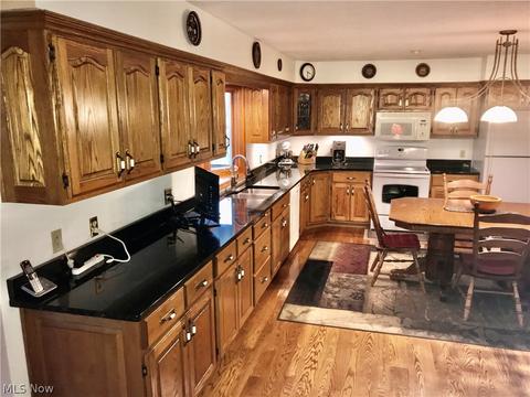 39610 Whitney Rd, Lagrange, OH 44050 photo 2