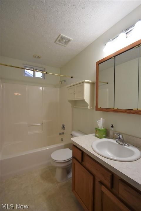 751 Timber Wolf Ln, Lagrange, OH 44050 photo 13