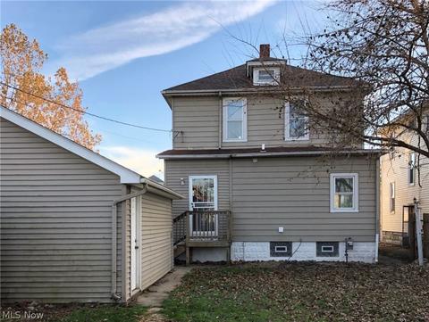 2153 E 30th St, Lorain, OH 44055 photo 2