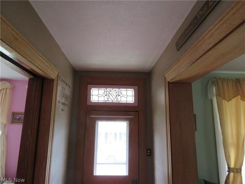 123 Walnut St, Barnesville, OH 43713 photo 2