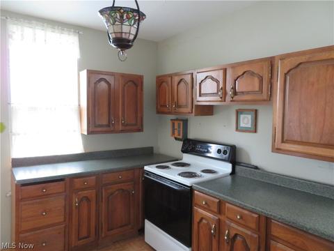 123 Walnut St, Barnesville, OH 43713 photo 7