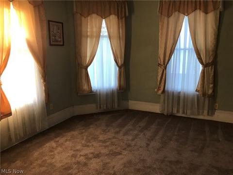 123 Walnut St, Barnesville, OH 43713 photo 12