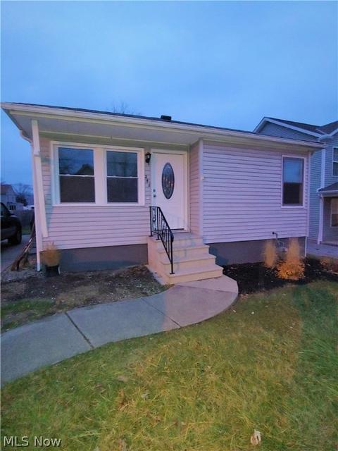 248 Olive St, Elyria, OH 44035 photo 1