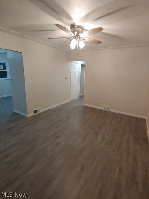 248 Olive St, Elyria, OH 44035 photo 2