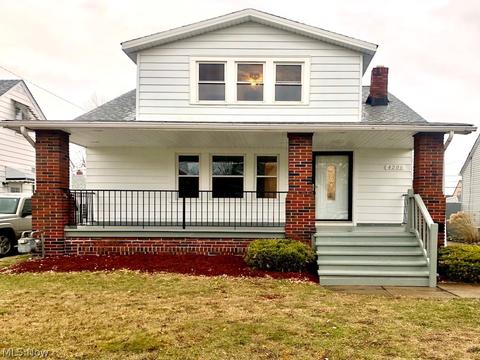 4206 Maplecrest Ave, Parma, OH 44134 photo 1