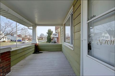 7011 Gilbert Ave, Parma, OH 44129 photo 2