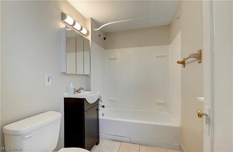 7011 Gilbert Ave, Parma, OH 44129 photo 15