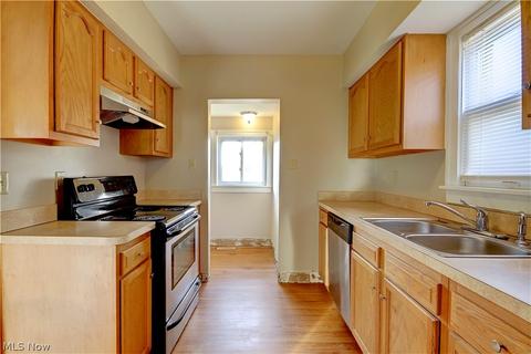 7011 Gilbert Ave, Parma, OH 44129 photo 11