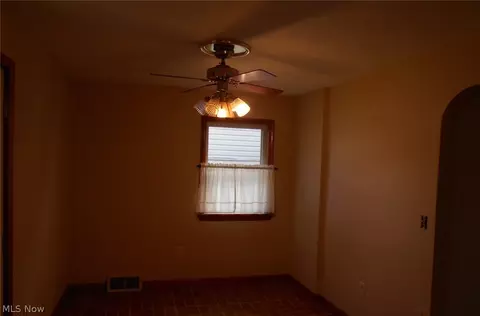 1830 E 298th St, Wickliffe, OH 44092 photo 5