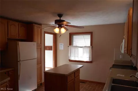 1830 E 298th St, Wickliffe, OH 44092 photo 8