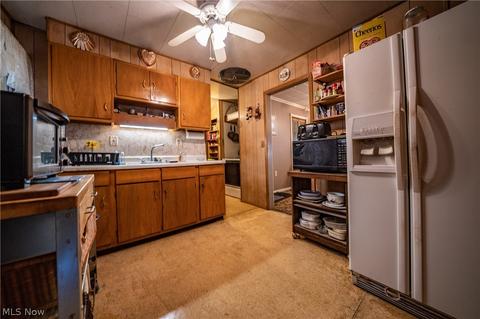 7003 Hampstead Ave, Parma, OH 44129 photo 18