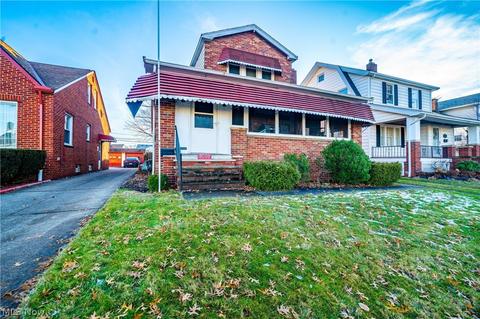 7003 Hampstead Ave, Parma, OH 44129 photo 1