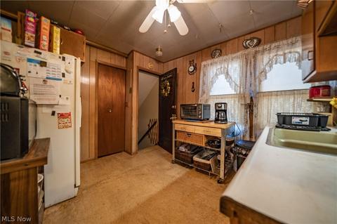 7003 Hampstead Ave, Parma, OH 44129 photo 20