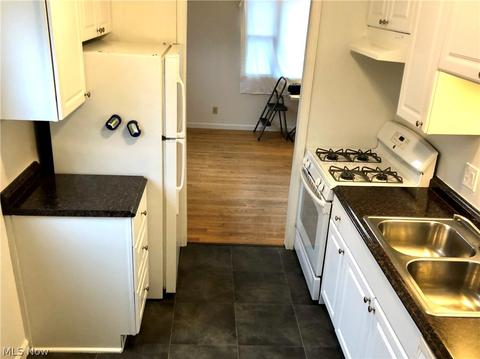331 Brandtson Ave, Elyria, OH 44035 photo 6