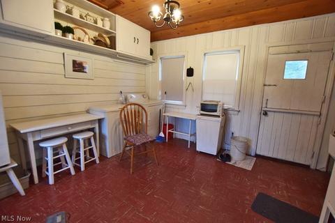 2596 River Rd, Willoughby Hills, OH 44094 photo 6