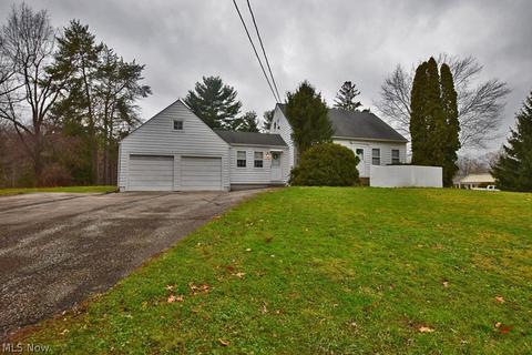 2596 River Rd, Willoughby Hills, OH 44094 photo 1