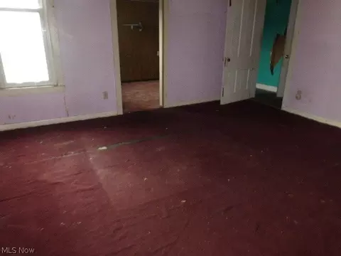 216 Henderson St, Barnesville, OH 43713 photo 5