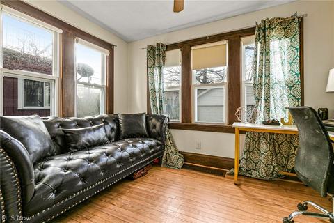 150 E 211th St, Euclid, OH 44123 photo 9