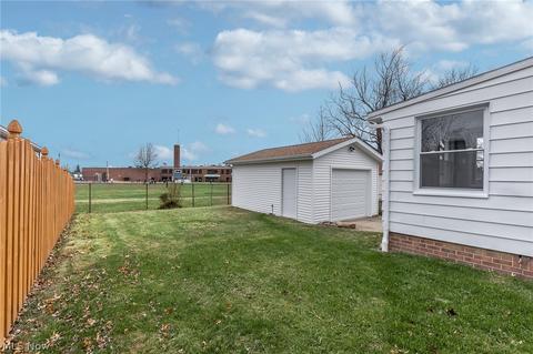 1746 Silver St, Wickliffe, OH 44092 photo 24
