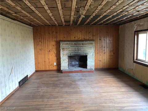 5569 Edmonds Rd, Bellevue, OH 44811 photo 4