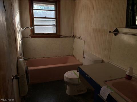 5569 Edmonds Rd, Bellevue, OH 44811 photo 11