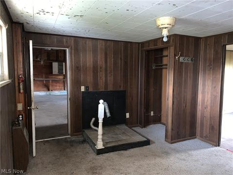 5569 Edmonds Rd, Bellevue, OH 44811 photo 5