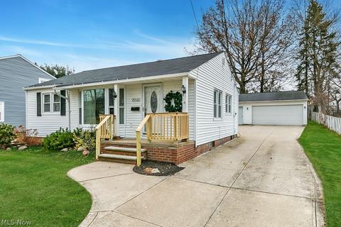 29320 Ridge Rd, Wickliffe, OH 44092 photo 2