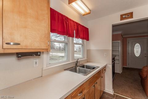 29320 Ridge Rd, Wickliffe, OH 44092 photo 7