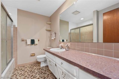 4831 Sandy Hook Dr, Parma, OH 44134 photo 23
