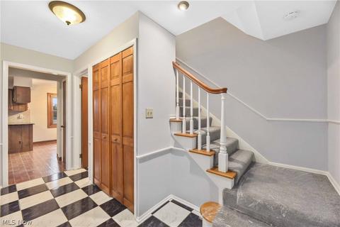 4831 Sandy Hook Dr, Parma, OH 44134 photo 5
