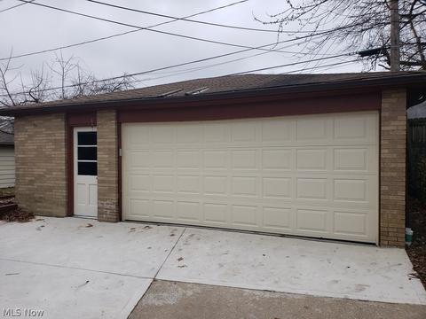 14912 Kennerdown Ave, Maple Heights, OH 44137 photo 12
