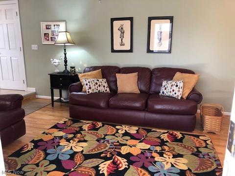 72 Briarwood Dr, Wheeling, WV 26003 photo 8